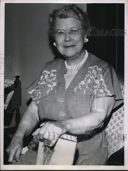1955 Press Photo Miss Mazy Mullanley