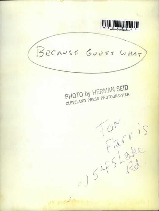 Press Photo Tom Farris "because Guess What" Hair is no longer there