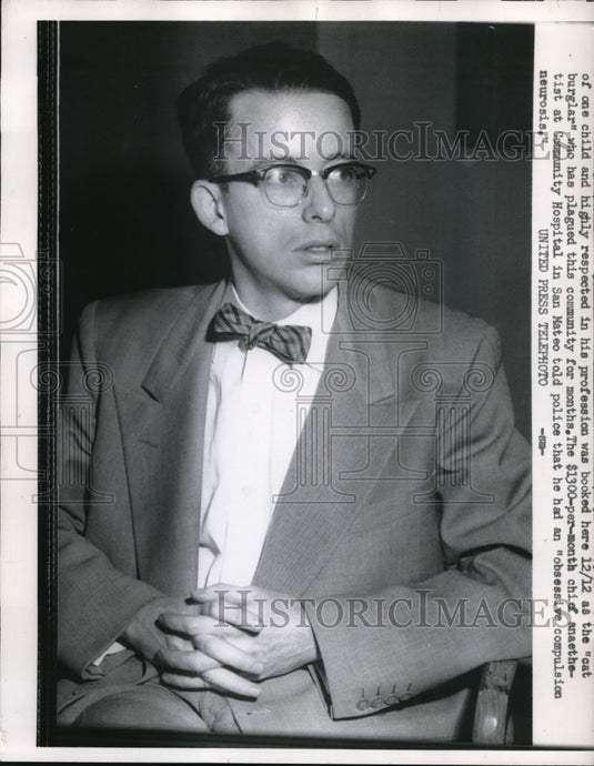 1956 Press Photo John Francis Riordan-Cat burglar captured