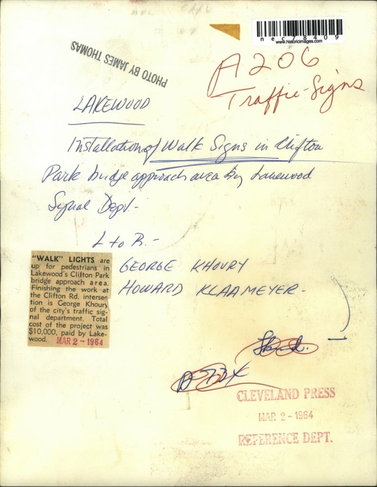 1964 Press Photo Installation of walk signs - nec78409