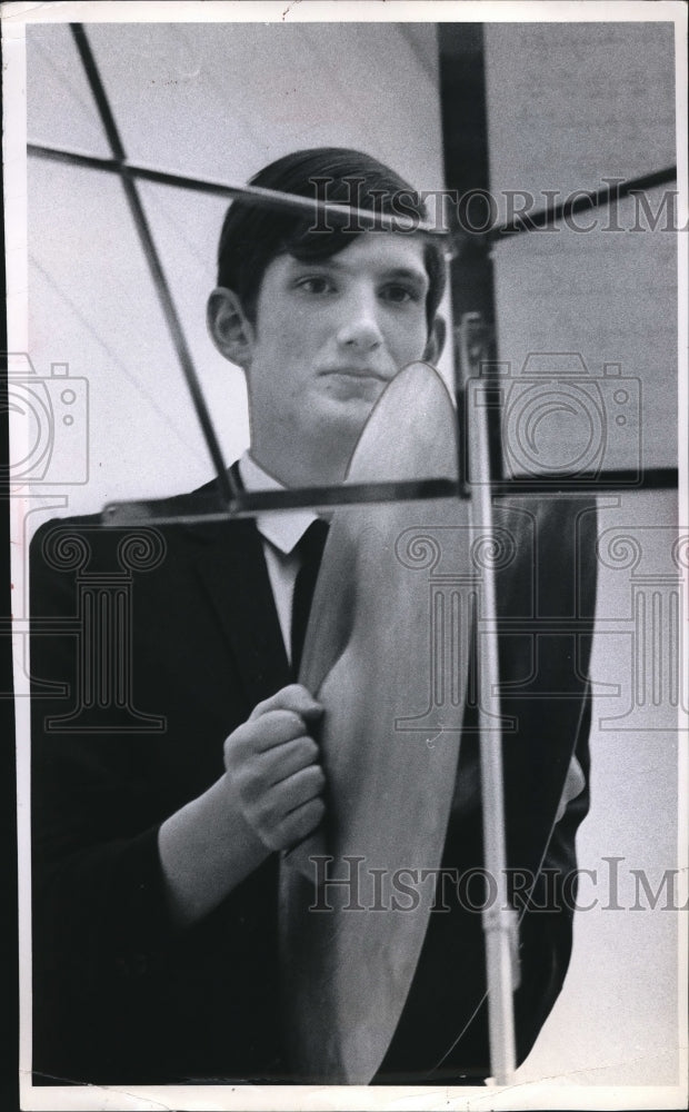 1969 Press Photo Doug Farren(17) of Lakewood High