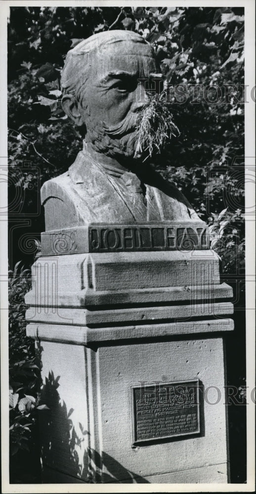 Press Photo John Hay's bust