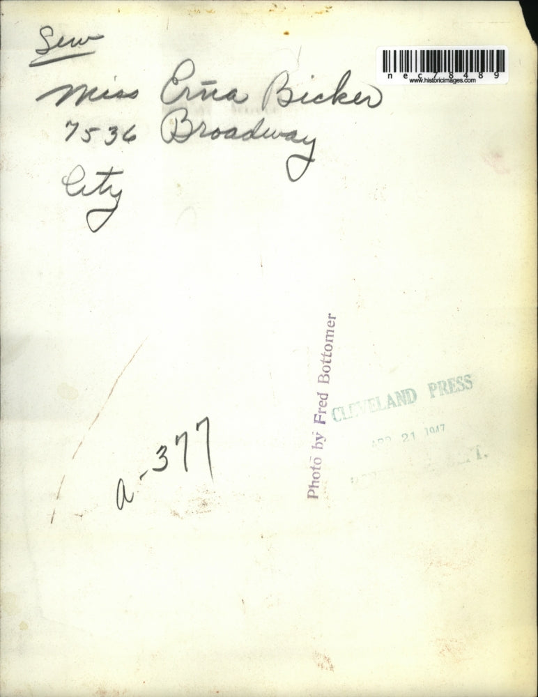 1947 Press Photo Miss Erna Bicken 7536 Broadway City