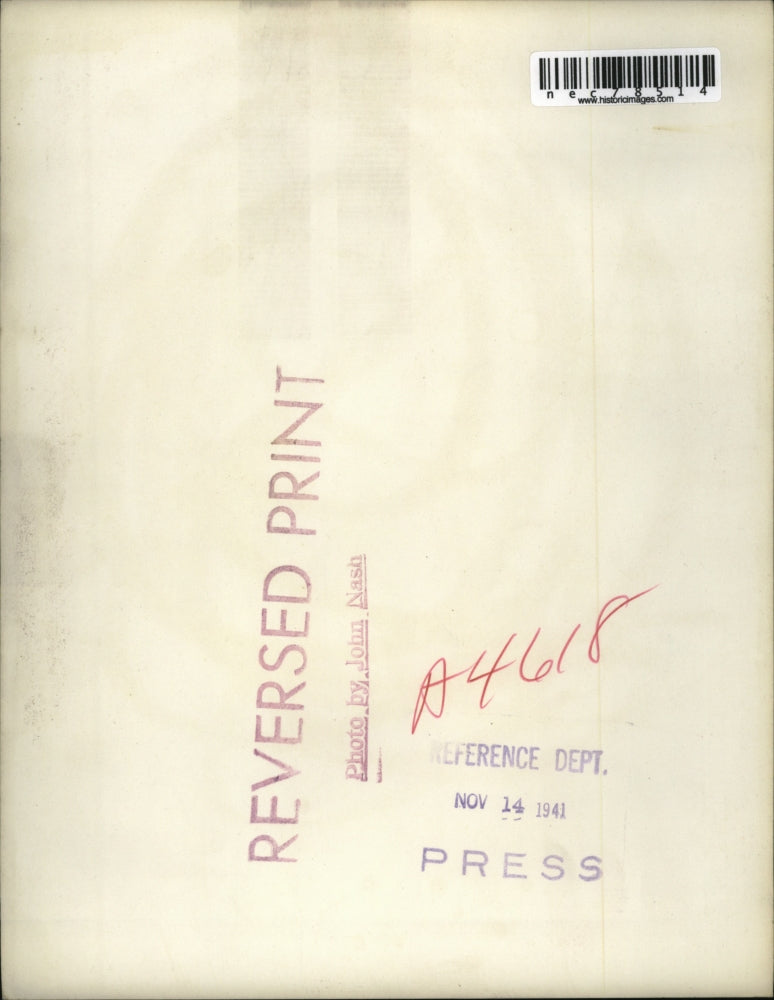 1941 Press Photo Women at the Shoe Store