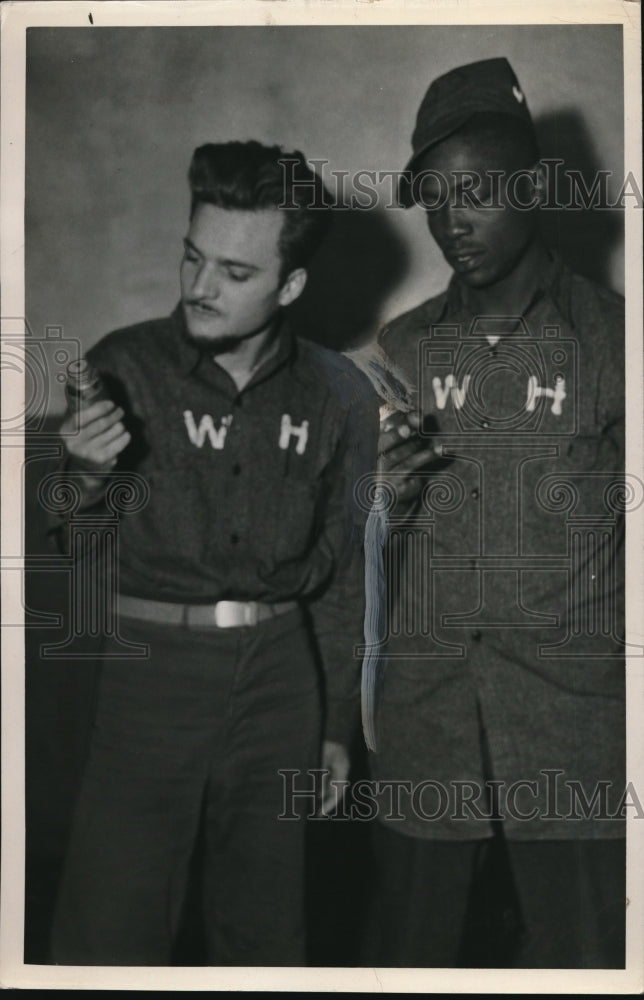 Load image into Gallery viewer, 1949 Press Photo Tear gas bombs used in Warreusville riot
