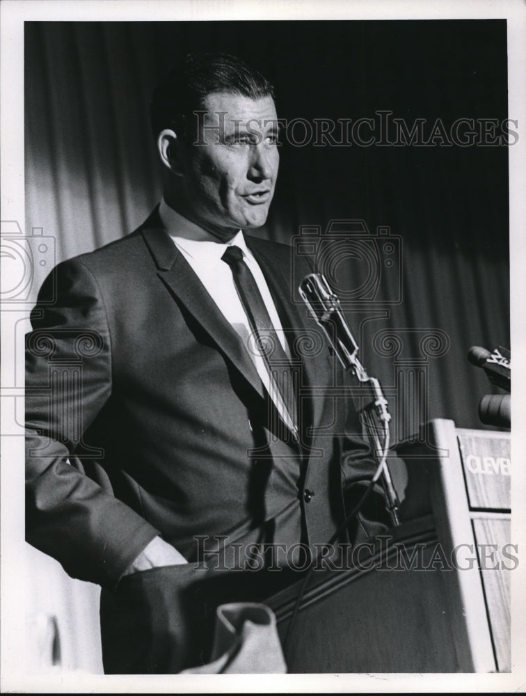 1967 Press Photo Joe Adcock