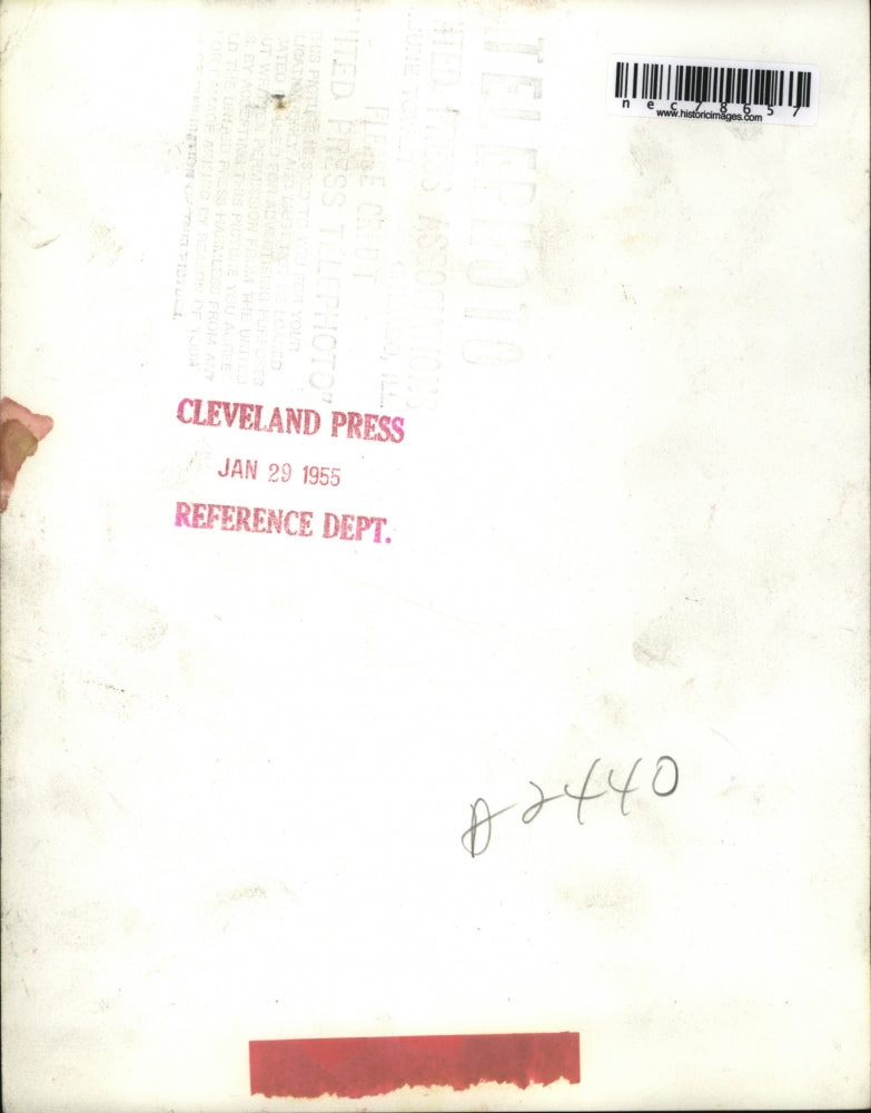 1955 Press Photo Thousand of fisherman along the cost shown at the Pier in Calif