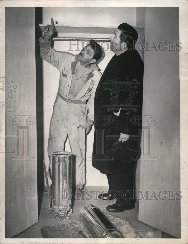 Load image into Gallery viewer, 1960 Press Photo Rev Vasile Hategan, pastor of St Mary Romanian Orthodoz Church
