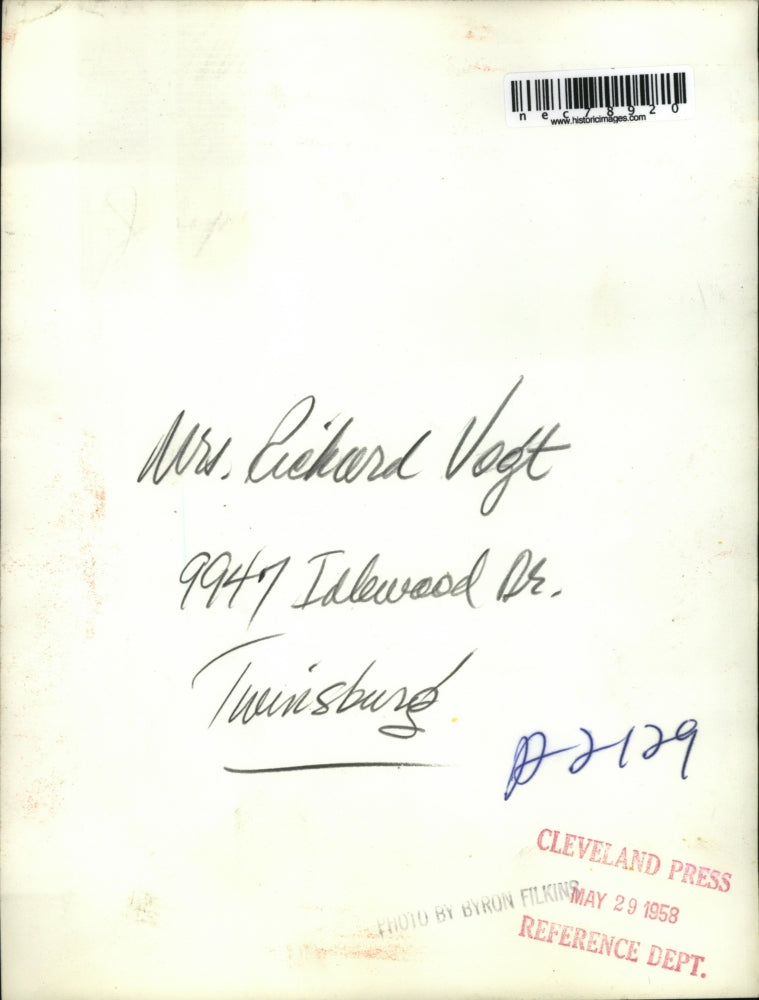 1958 Press Photo Mrs. Richard Vogt of Twinsburg