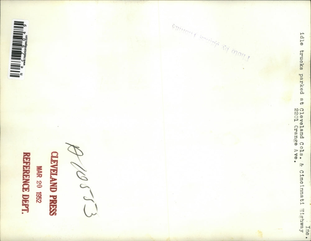 1952 Press Photo Idle Trucks Parked At Cleveland Cols & Cincinnati Highway Inc