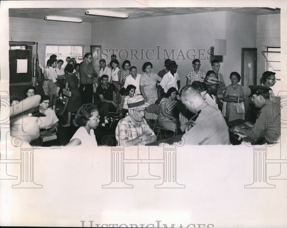 1960 Press Photo Group Waits To Take Drivers Exam- Historic Images