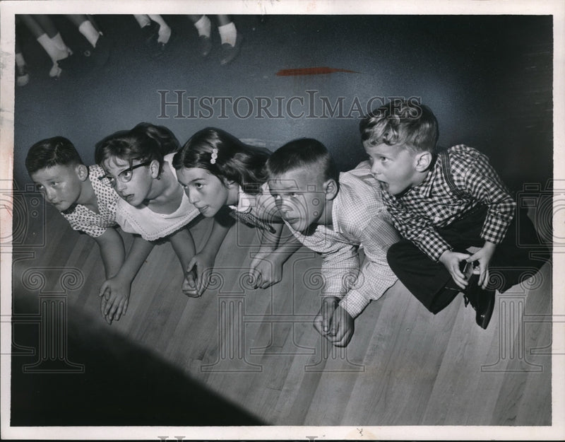 Load image into Gallery viewer, 1959 Press Photo Horst Roman, Trudy Schmidt, Carlotta Kalchoff,Daryl Burke
