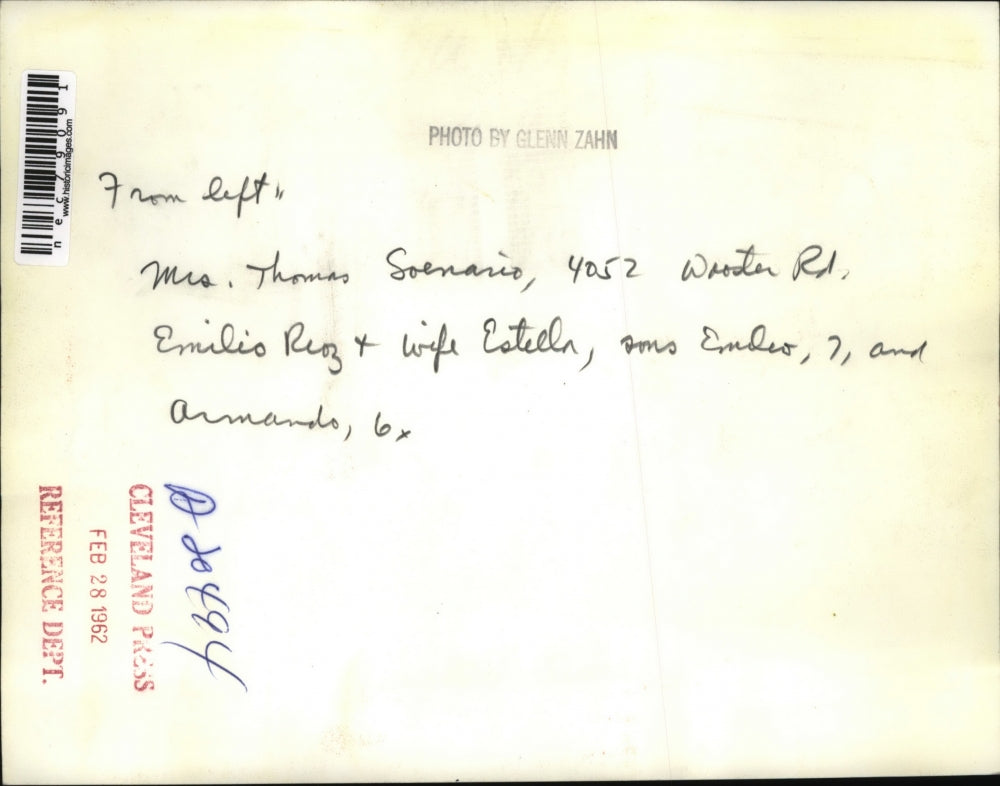 1952 Press Photo Mrs. thomas Soenario, Emilio Rioz, wife Estalla, Emdio, Armando