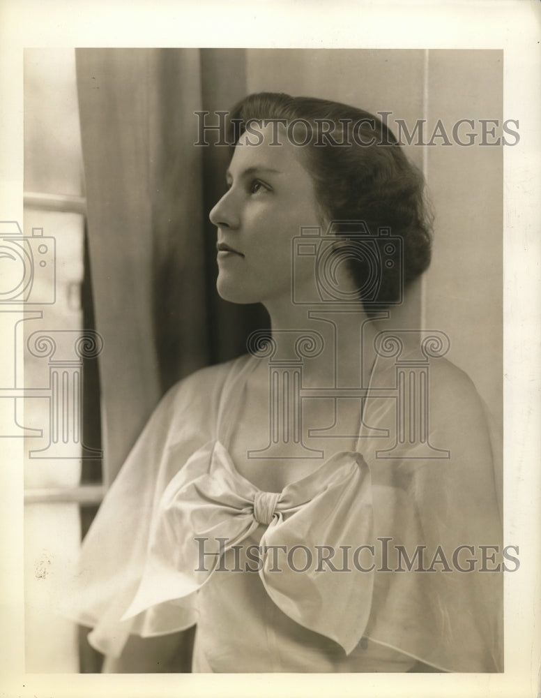 1936 Press Photo Debutante Julia Owen, daughter of Mr and Mrs Buchanan Owen