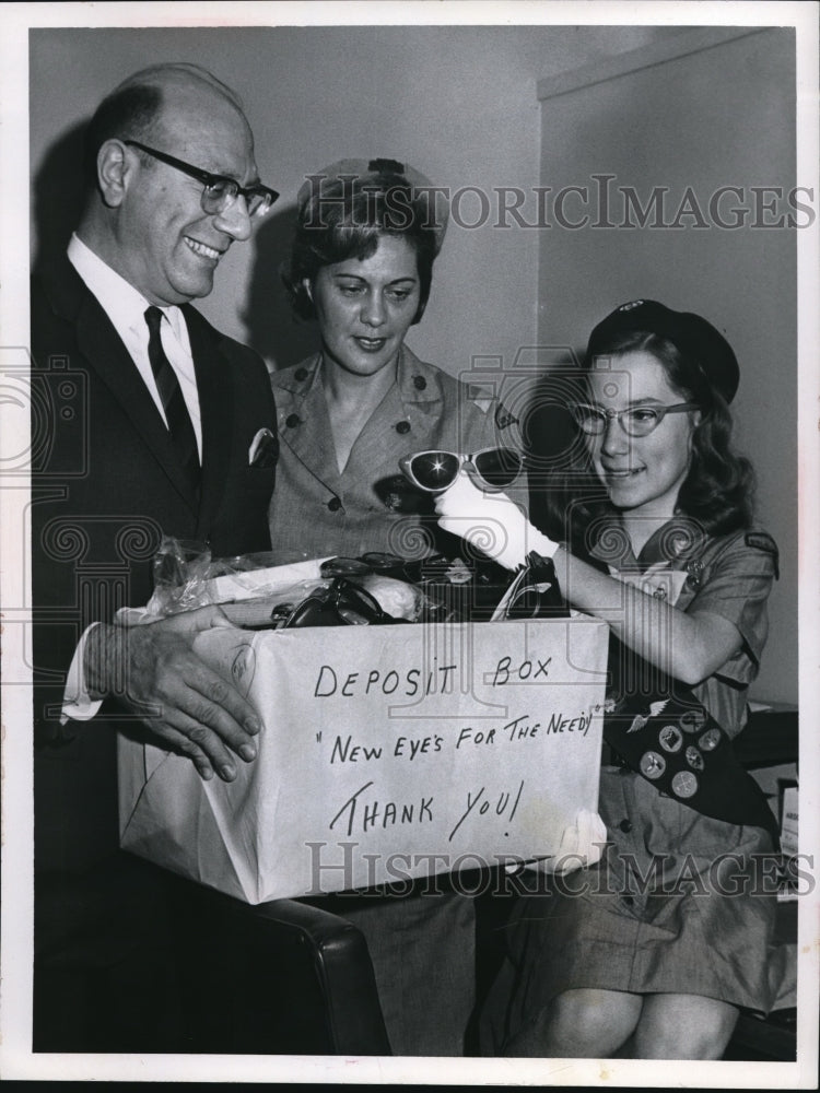 1966 Press Photo NR Calvo, Mrs. Belle Gorisek, Sharon Mansell- Historic Images