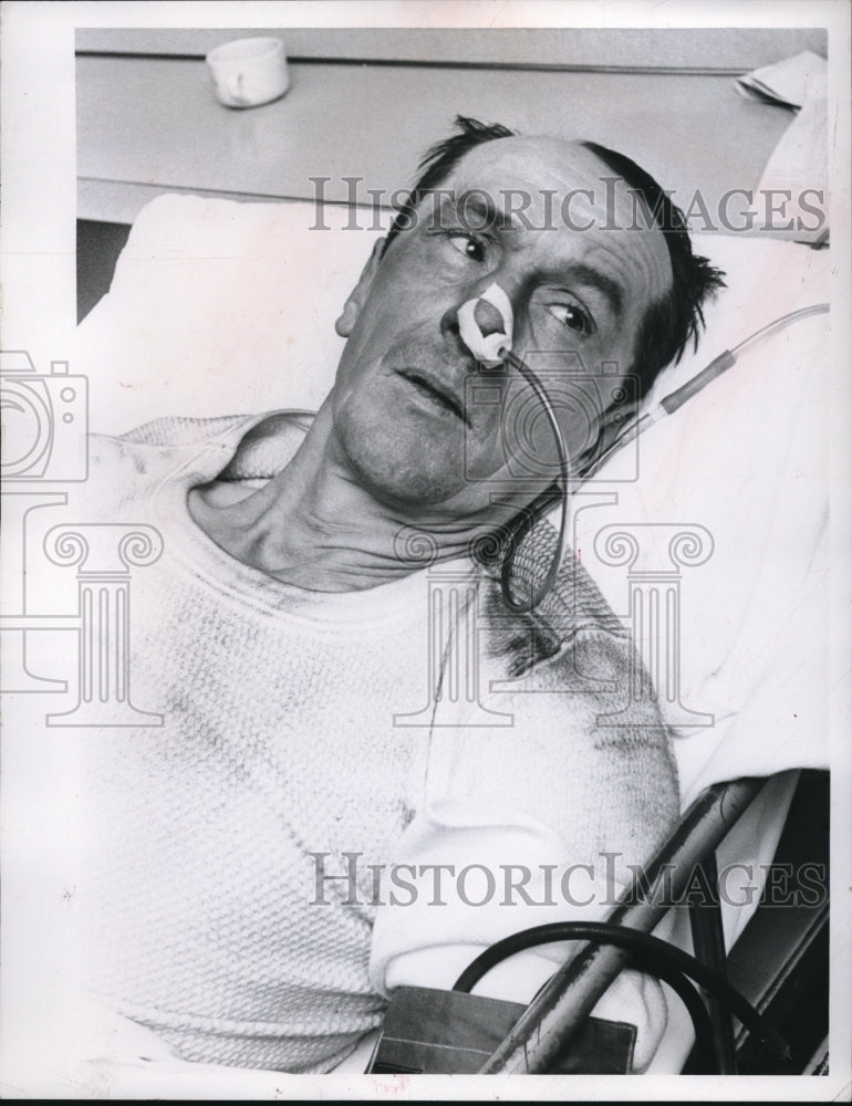 1967 Press Photo Explosion victim Alex Angjak- Historic Images