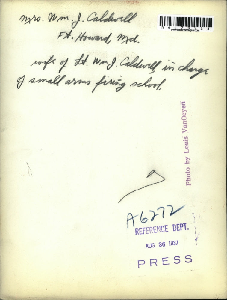 1937 Press Photo Mrs WM J. Caldwell Small Arms Firing School