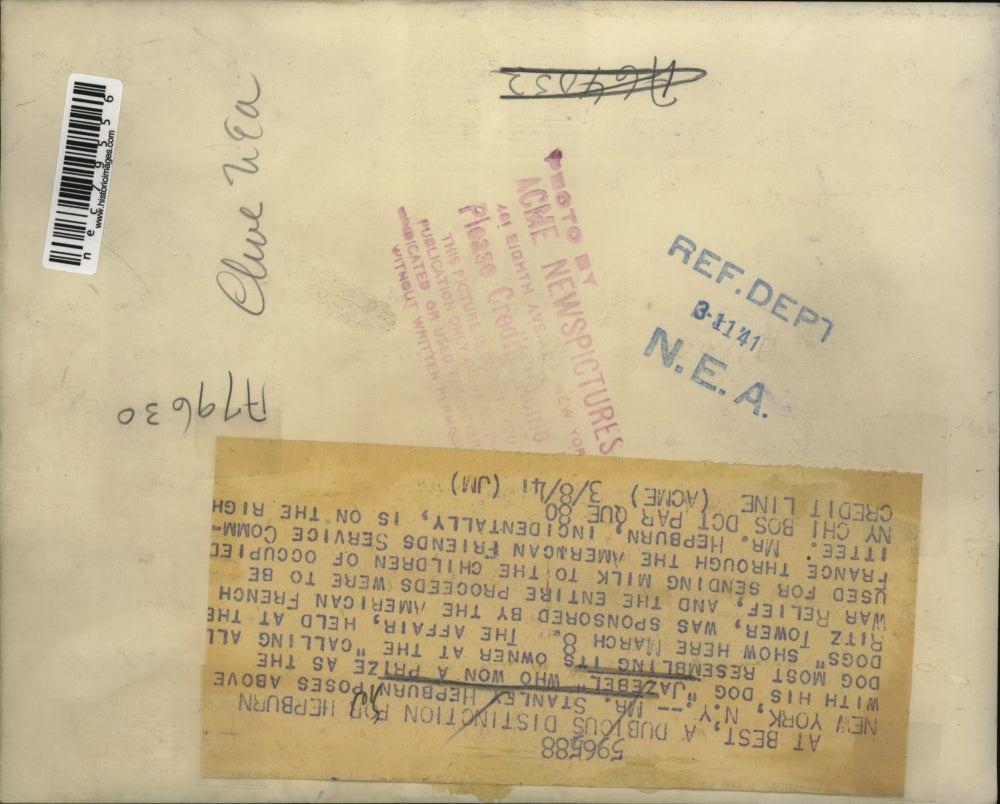 1941 Press Photo Mr. Stanley Hepburn with dog Jazebel