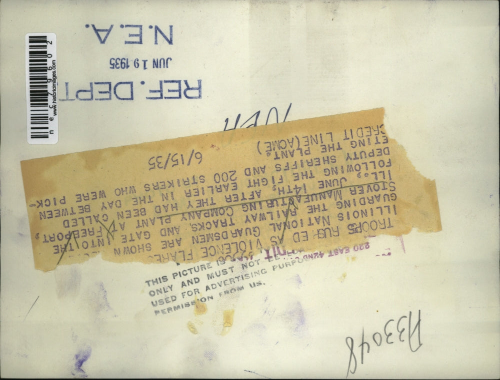 1935 Press Photo Illinois National Guardsmen guarding the Stover Manufacturing