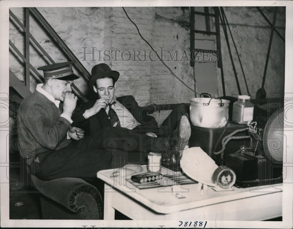 1937 Press Photo Building employees stage strike in the Bronx- Historic Images