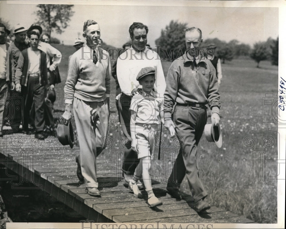 1939 Press Photo Montague and Jimmy Love play in qualifying rounds of U.S. Open