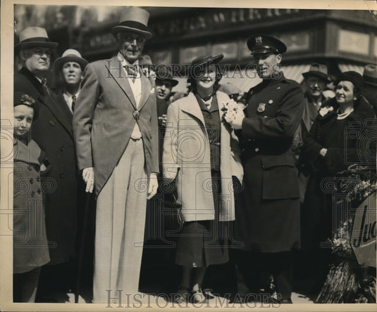 1937 Press Photo Corsage of gardenias was given to Miss Grace MacGowan