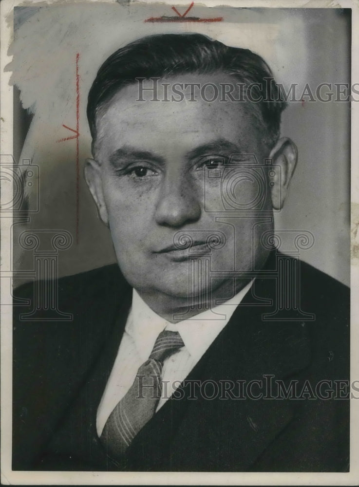 1936 Press Photo Ernest Bevins
