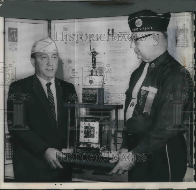 Load image into Gallery viewer, 1962 Press Photo Las Vegas, Nevada American Legion Louis Grace, CA Tesch
