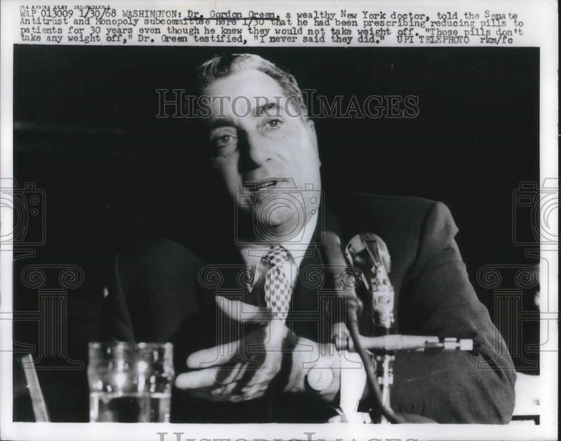 Load image into Gallery viewer, 1968 Press Photo Dr. Gordon Green Testifies Before Senate Hearing
