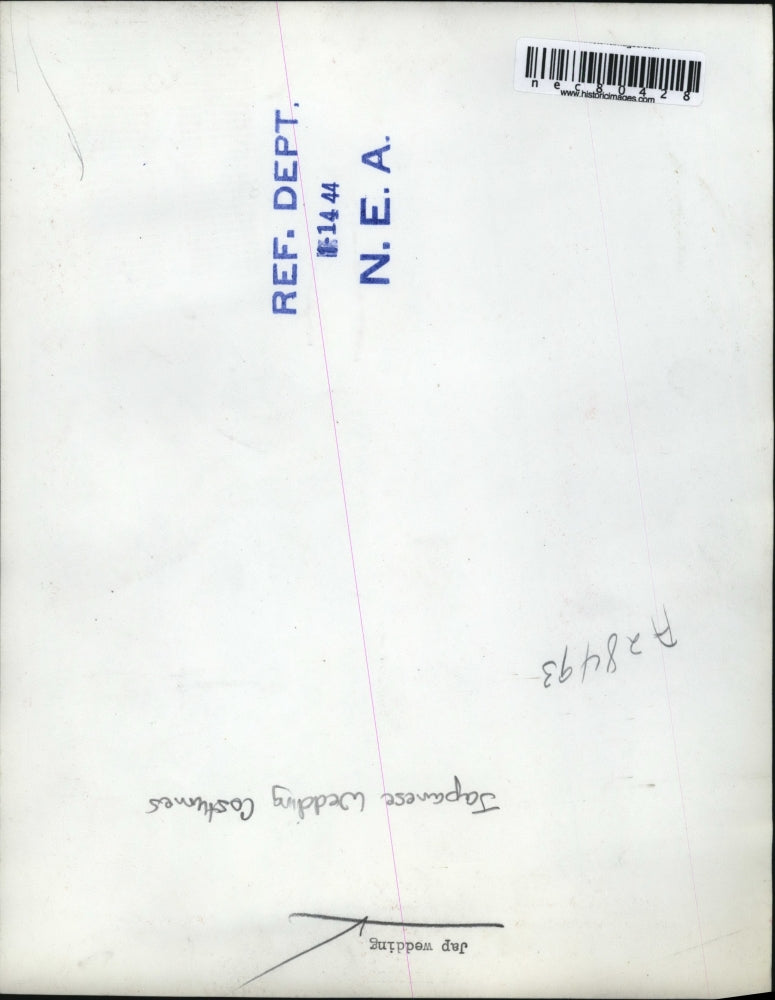 1944 Press Photo Japanese couple in their traditional wedding outfits