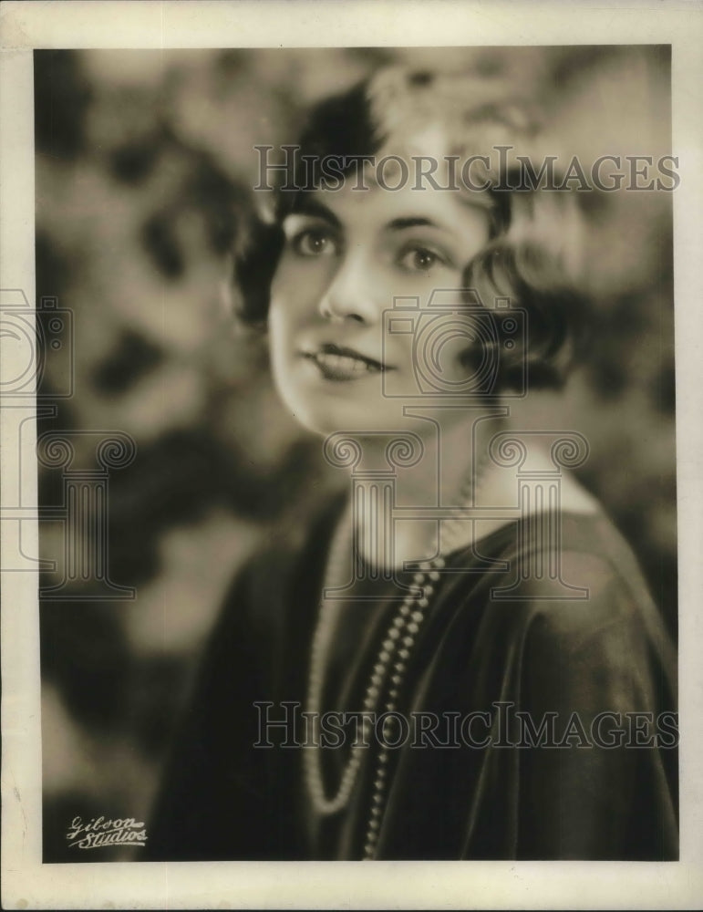 1929 Press Photo Hazel McBroam at Warner Air theater