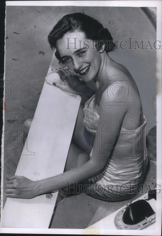 1955 Press Photo Sheila Slaughter, SMJ senior and Queen of the Border Olympics