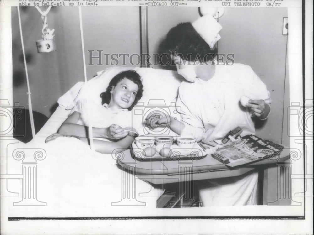 Press Photo Irene Modaiski remained in hospital w Nurse Patricia Kelly