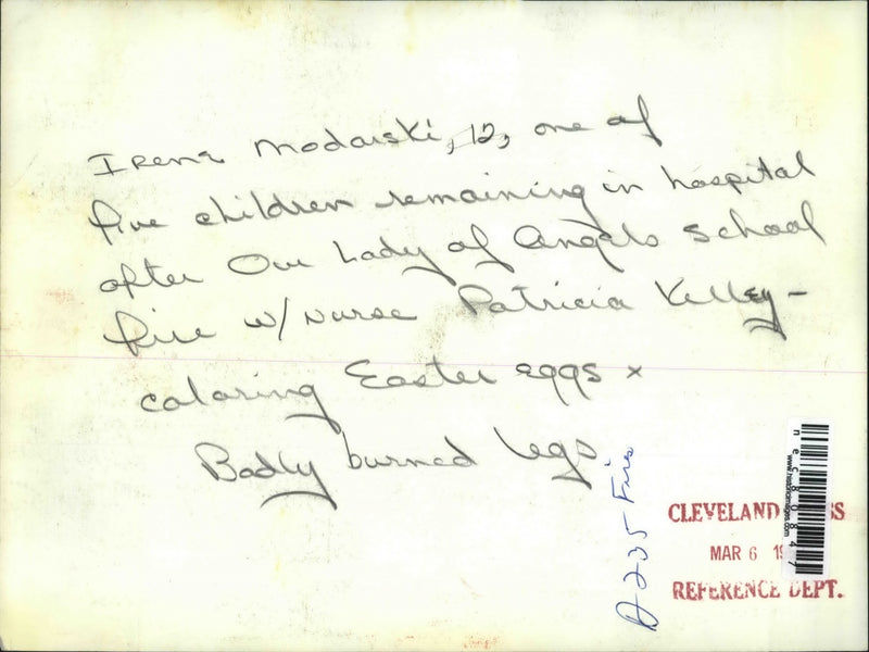 Load image into Gallery viewer, Press Photo Irene Modaiski remained in hospital w Nurse Patricia Kelly
