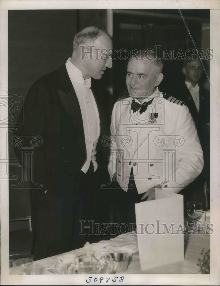 Load image into Gallery viewer, 1939 Press Photo New York Herald-Tribune Publisher Ogden Reid
