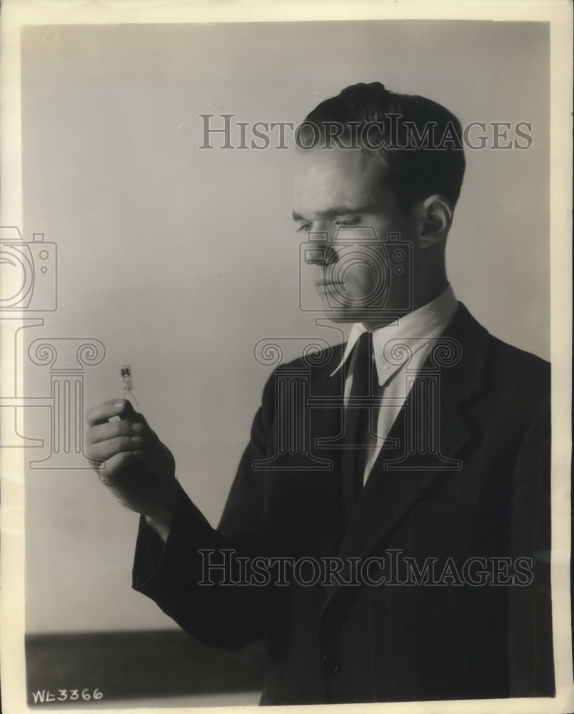 1939 Press Photo Edward Dench South Orange, NJ, as college student devised new