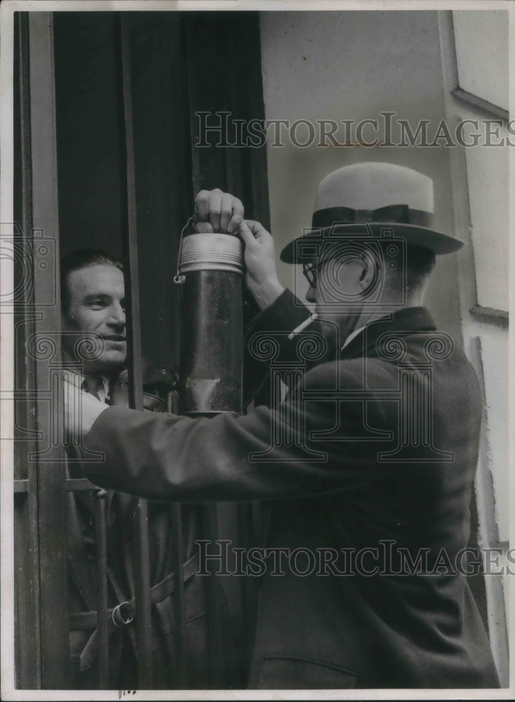 1936 Press Photo Pershing Hall Paris post of American Legion Bob Mills