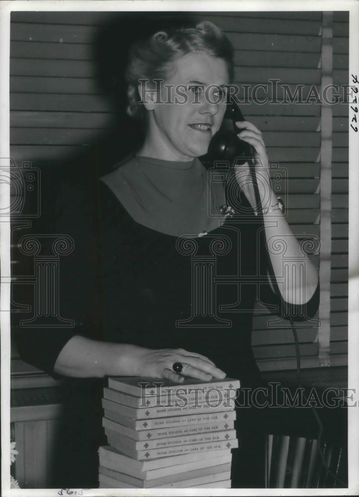 1941 Press Photo Olivia Peterson MN Public Health Nursing director in DC