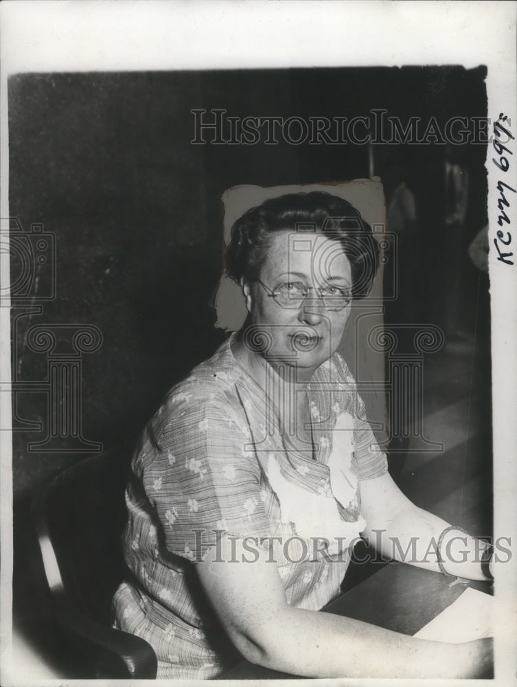 1933 Press Photo Kansas City Mrs Lotie West at a hearing on a murder