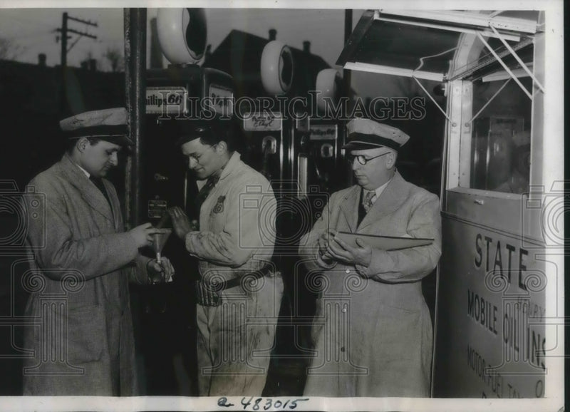 Load image into Gallery viewer, 1939 Press Photo Mobile Oil Inspection Laboratory Goes Into Effect
