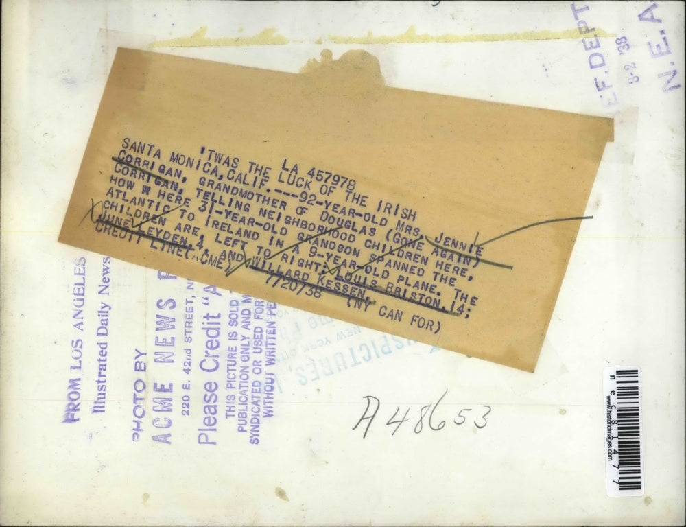 19388 Press Photo Santa Monica, Cal Mrs Jennie Corrigan age 92 & kids