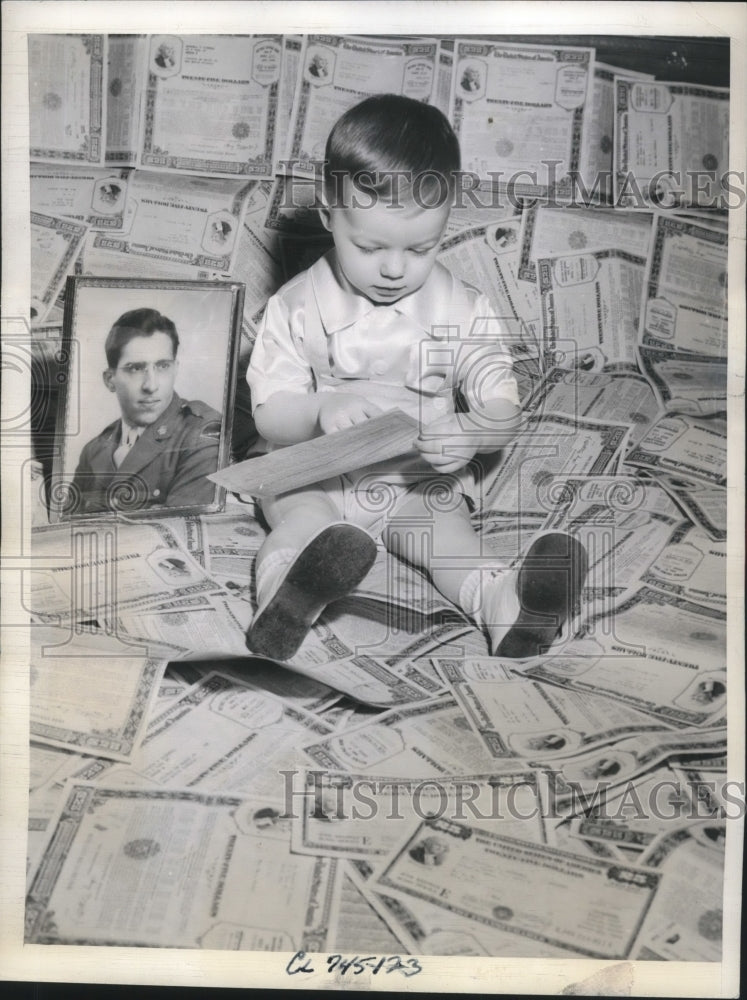 1944 Press Photo Akron Ohio Pfc Edward J Teibel & nephew DD Siddall