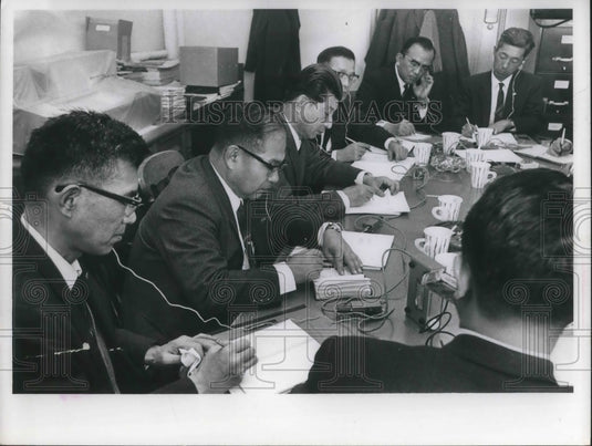 1966 Press Photo Pollution study team at Easterly Sewage plant