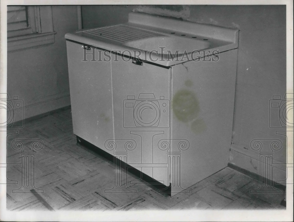 1966 Press Photo New kitchen sink installed in a home