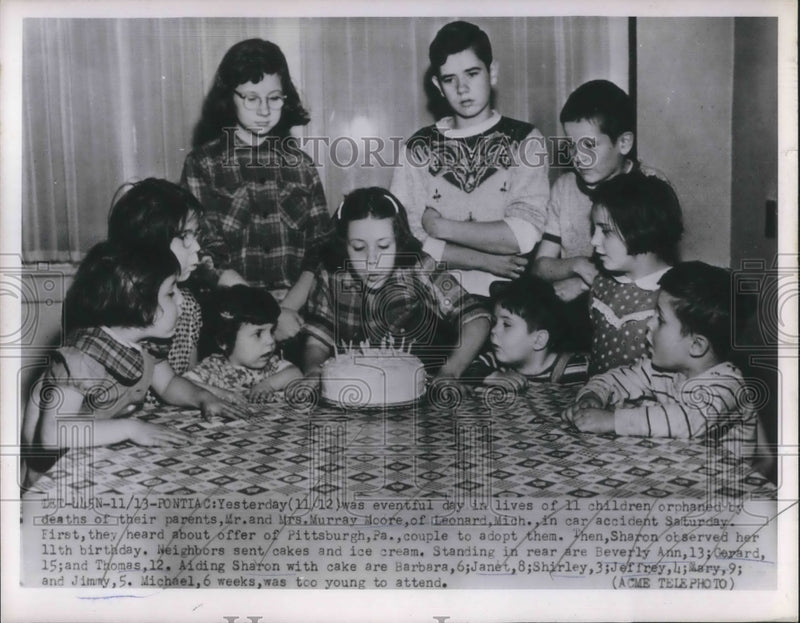 Load image into Gallery viewer, 1951 Press Photo 9 Moore Children Sharon, Beverly, Gerard, Thomas, Jimmy

