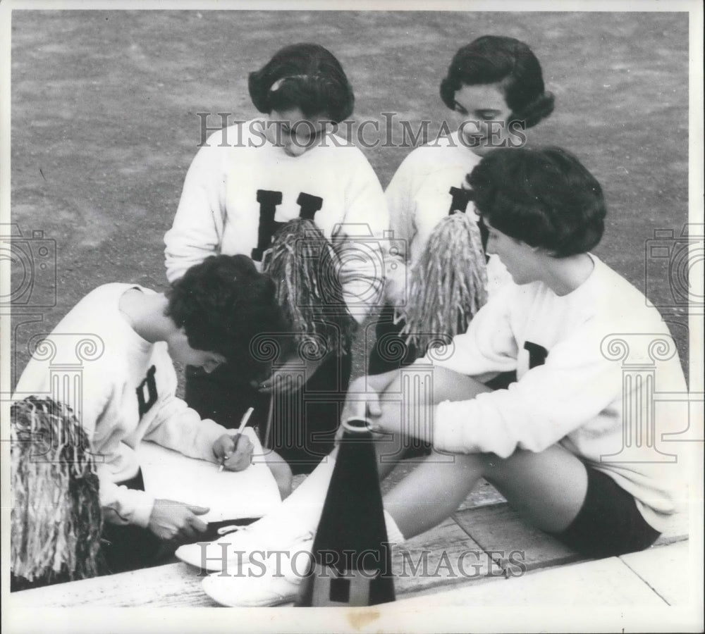 1959 Press Photo Roseann Allen, Anita Weiss, Karen Leiberman and Laurie Paris