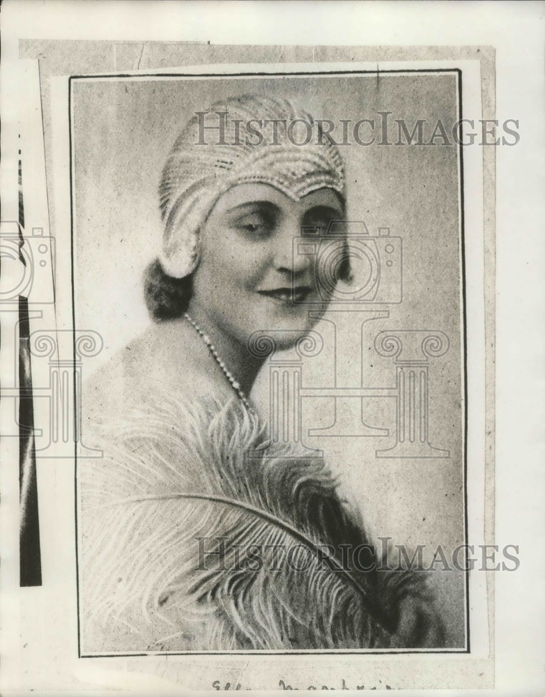 Load image into Gallery viewer, 1929 Press Photo Mrs Ella Manheim last wife of Prince Abdul Kadir of Turkey
