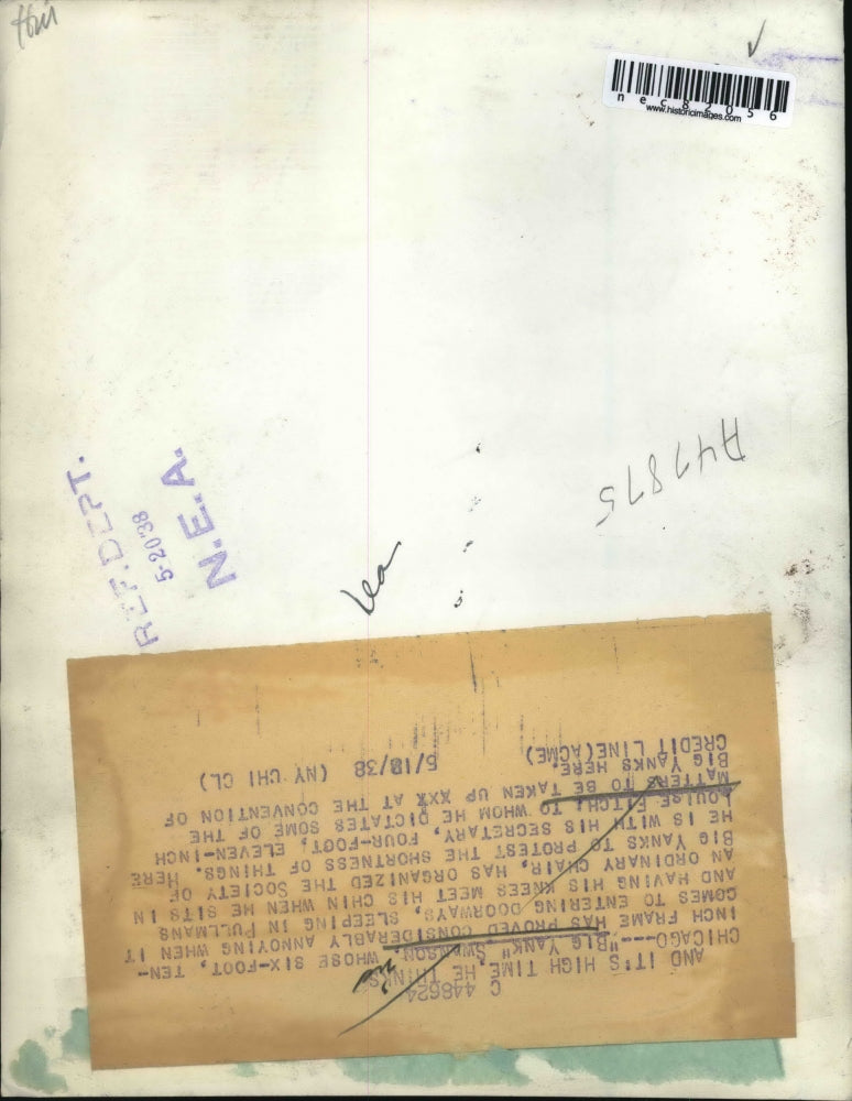 1938 Press Photo Chicago Big Yank Swanson 6'10" & Louise Fitch 4'11"