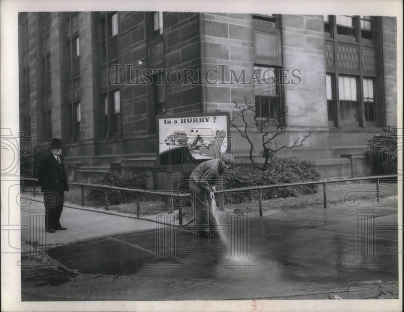 Load image into Gallery viewer, 1924 Press Photo Police station at 21st &amp; Payne in Cleveland Ohio
