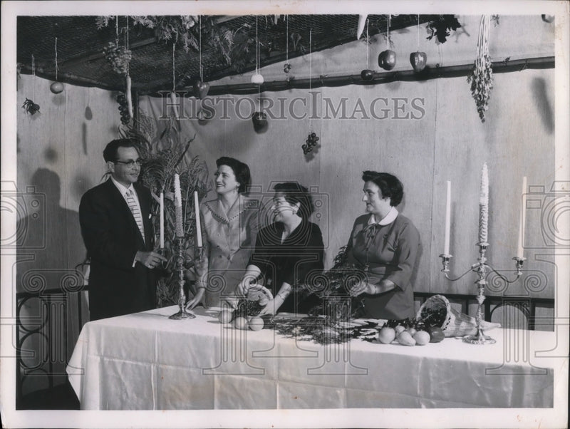 Load image into Gallery viewer, 1956 Press Photo Rabbi Jack Herman, Mrs. Robert Brown, Mrs. Frank Brenner and
